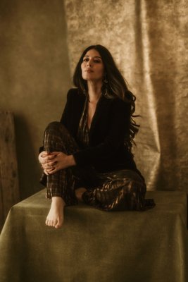 Elizabeth Tabish 4