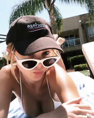Kaitlynn Carter 10